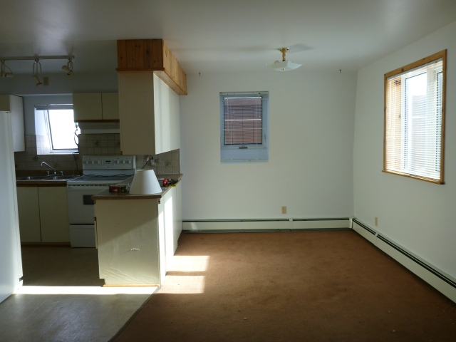 Kitchen/Dining Before